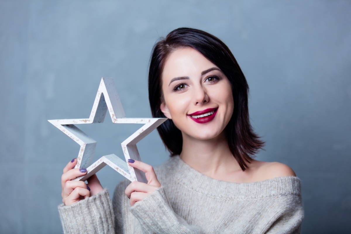 cosmetic dentist in smyrna approved celebrity-style smile